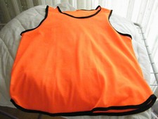 Leibchen orange Gr. XS / S