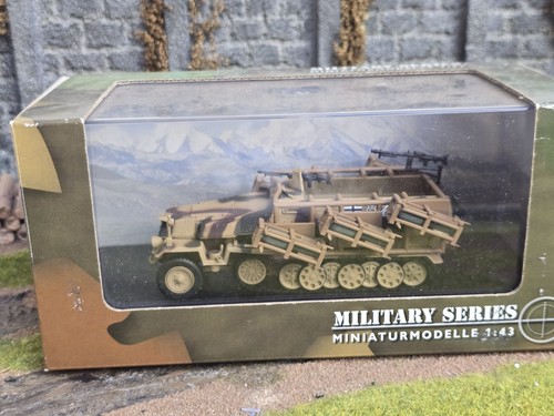 Schuco military series sdkfz - military,