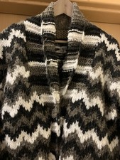Selbstgestrickt.  Strickjacke