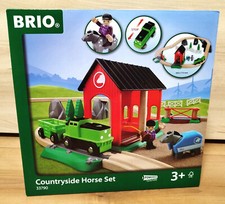 Brio Eisenbahn 33790 - Holzeisenbahn Pferde Set, Bauernhof Tiere mit Elektrolok