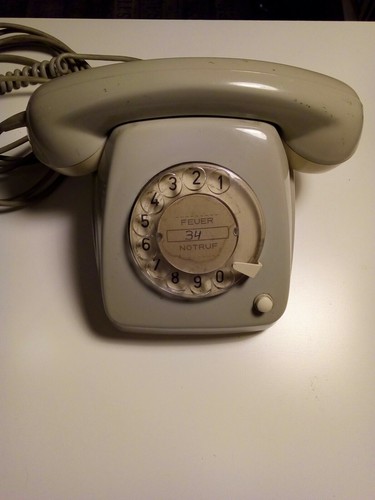 Wählscheibentelefon grau - wählscheibentelefon,