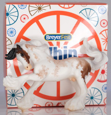 Breyer Pferd Stablemates Modellpferd - Breyerfest Whip - Gypsy Vanner Sabino