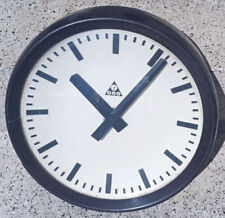 Vintage Fabrikuhr aus Bakelit  Pragotron Design Hans Hilfiger  50s/60s