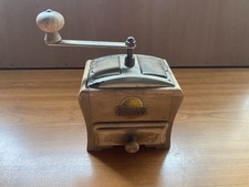 Alte Kaffeemühle - aus Holz -