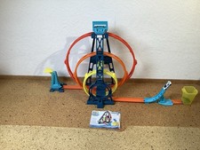 Hot Wheels Bahn Tripple Looping Autorennbahn Set - inklusive Versand