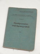 Handgranaten und Sprengrohre
