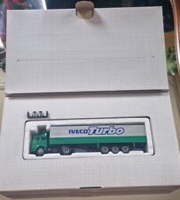 Herpa Iveco Turbo-Planen-Sattelzug "Iveco Turbo" in Geschenkbox