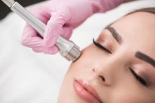 AUSBILDUNG FACHKOSMETIK