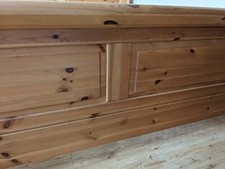 Holzbett Schlittenform 180x200