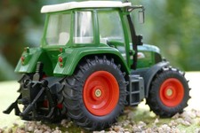 Siku  Farmer Serie ,Fendt Farmer 411 Vario Traktor - Trecker - Schlepper 1:32