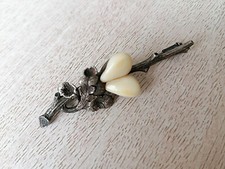 Silber Anstecknadel mit Hirsch Grandeln, Top Zustand