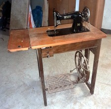 Antike Nähmaschine Pfaff