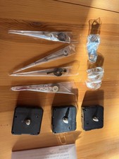 3 Quarzuhrwerke mit 4 Zeigersätzen