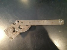 Mercedes W115 W114 W109 W108 Fensterheber hinten rechts 1087350202