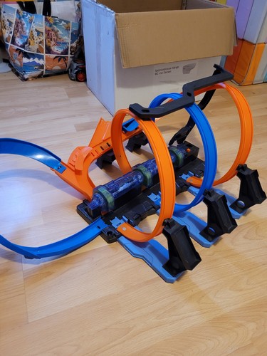 Hot wheels looping - hot,
