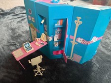 BARBIE 1984 MATTEL Koffer klappbares Home Office Wohnhaus Büro Haus + Zubehör