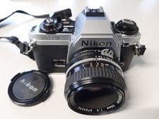 Sehr schöne Nikon 35mm Spiegelreflex FG 20 mit Nikkor 2,0 50mm in Hameln