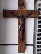 Holzkreuz für wand mit