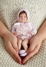 Silikon Baby Mädchen Puppe 9"