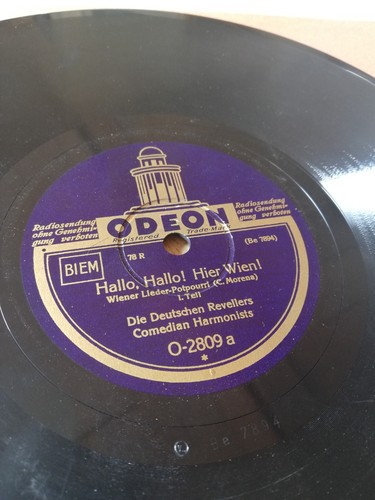 Comedian harmonists - comedian,