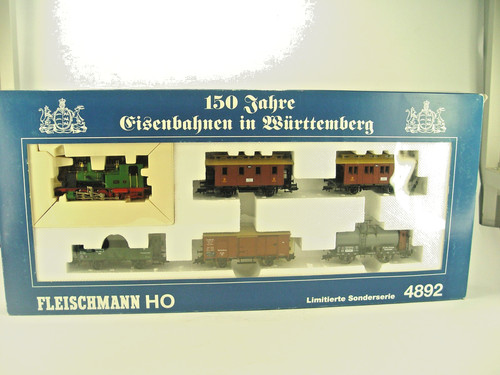 Dampflok mit teiligem zug - mit,