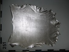 #251; Ziegenleder, Ziegen Leder, Ziegenvelour, Silber-Metallic, Bekleidungsleder