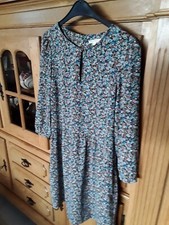 ESPRIT Kleid, Gr.  40 -  NEUWERTIG  - Millefleur länger RV Im Rücken Top gefütte