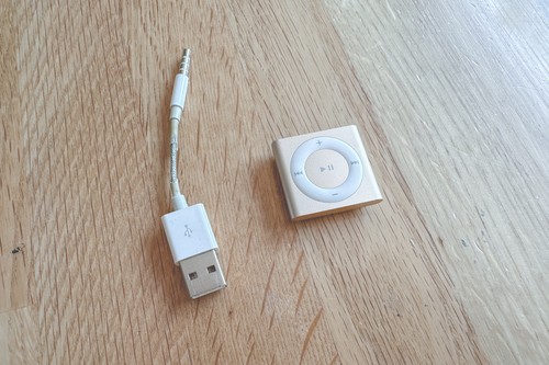 Apple ipod shuffle - a1373,