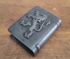 Dekorativer Streichholzschachtel-Halter aus Zinn mit erhabenem Löwenmotiv