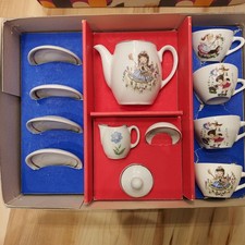 Porzellan Kinderservice /