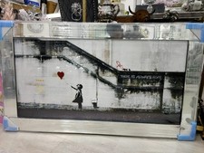 Banksy Grey Glitzer Liquid Art