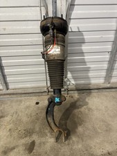 Audi A8 D4 Stoßdämpfer