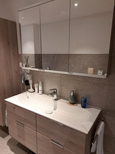 Hochwertiges BADMÖBEL