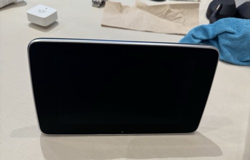 W205 monitor screen - monitor, display
