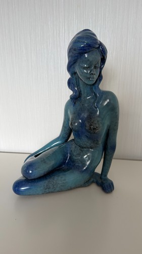 Weiblicher akt sitzend - weiblicher,