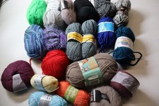 1kg Wollpaket verschiedene Materialien Wolle Wollreste siehe Bild Top Zustand