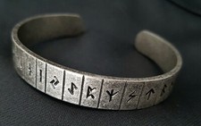 Wikinger Runen Kreis Armreif Edelstahl Schmuck Mittelalter Armband Biker A10