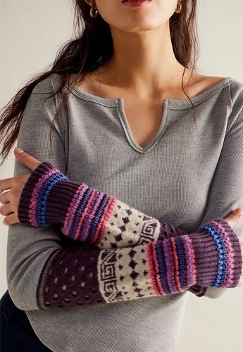 Free people 2010s cozy - 🌿,