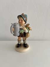 W. Goebel Hummel Figur Junge mit Krug 14,7￼ cm