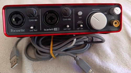 Focusrite scarlett 2i2 - focusrite,