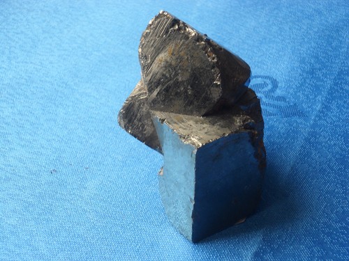 Pyrit würfel mm - x, 40