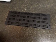 19“ Rackblende 4 HE / 4 RU / 4 U - Schwarz mit Lüftungsschlitzen