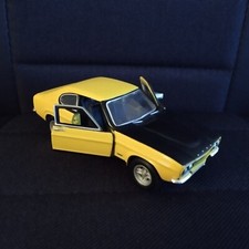 Ford Capri Burago Modellauto, gelb