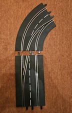 Carrera Digital 132 124 30365 Spurwechselkurve rechts, aussen nach innen Weiche