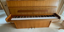 Klavier Marke Weiss Spaichingen aus den 70igern, Nussbaum gepflegt mit Hocker