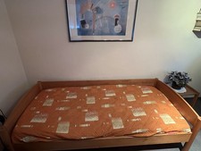 Kinderbett Massivholz Team7 mit Matratze