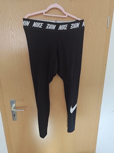 Schwarze nike sportswear - sportswear, club