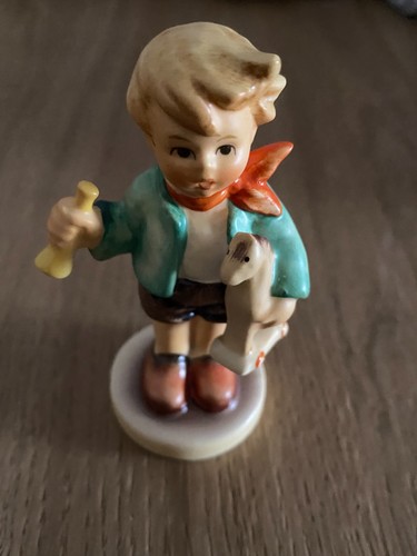 Hummel figur junge - i., "junge