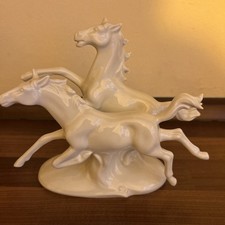 Gräfenthal Porzellan 2 Pferde springend weiss Thüringen