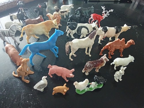 über alte tierfiguren - Über,
